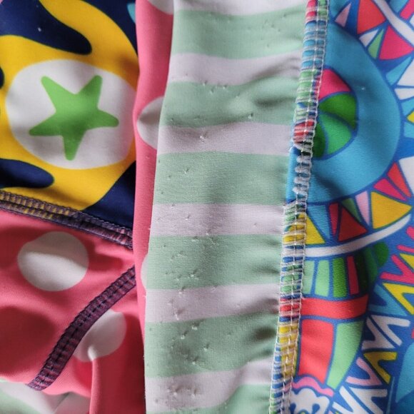 Ruffle Girl Sunshirt Swimsuit Top Size 5 Long Sleeve Lot of 2 Turtle & Paisley - Picture 10 of 11